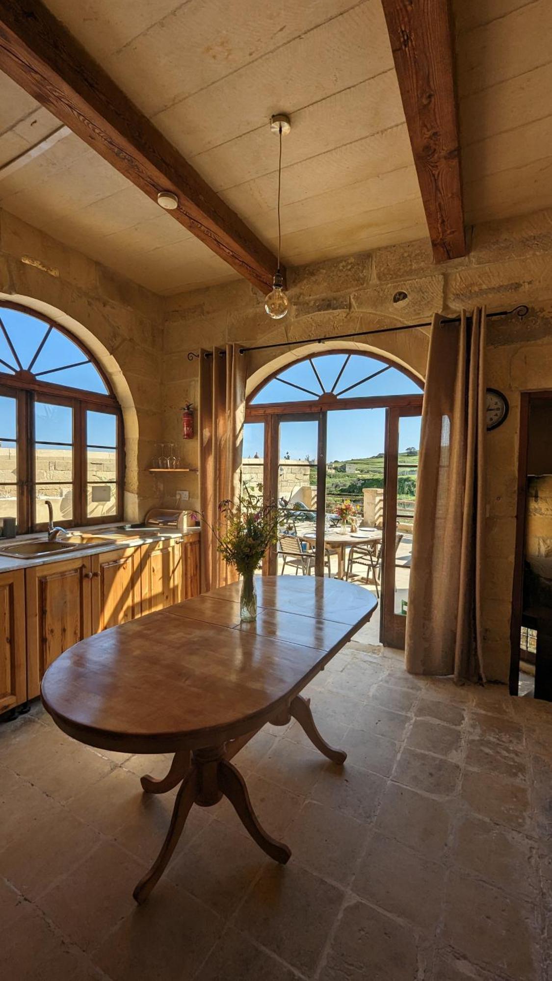 גאסרי Soluna Boutique Guesthouse מראה חיצוני תמונה